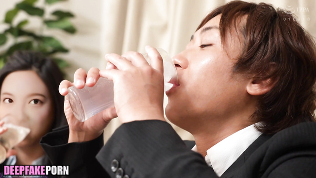 Friendly fuck during business trip (トゥワイス セックスシーン) Nayeon face swap / [PREMIUM]