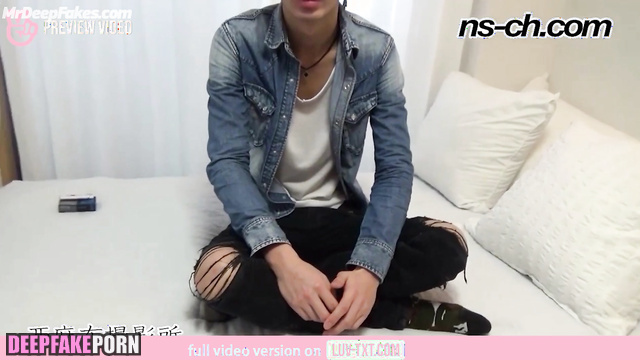 Kpop idol 케이팝 아이돌 엔시티 Taeyong tells a lot about his taste in sex 태용 NCT