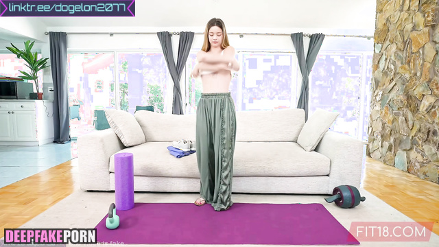 In doggy style ニュージーンズ Hanni attracts me much more NewJeans ポルノ porn