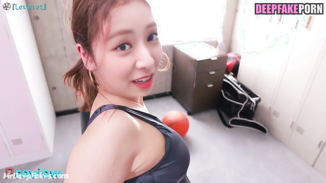 Sex in the gym locker room is a good idea, Yuna (유나 있지) deepfake erotic