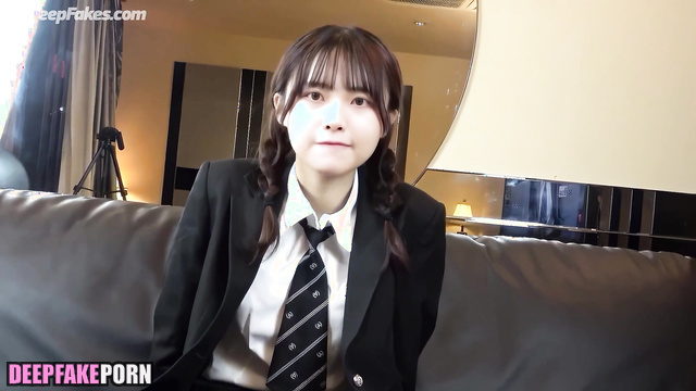 인공 지능 AI Naughty GoMaLSooK (고말숙) wanted to feel orgasm from sex toy