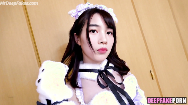 Look what hides under skirt of Japanese student deep learning program 深層学習プログラム