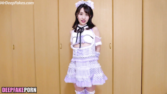 Look what hides under skirt of Japanese student deep learning program 深層学習プログラム