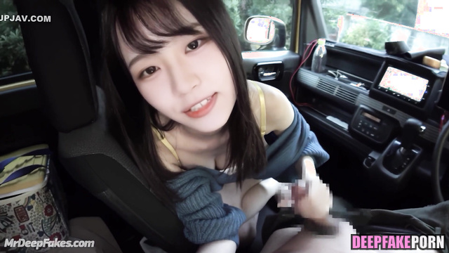 Fast handjob in the car by slutty Chodan (쵸단 딥페이크 영상) / real fake