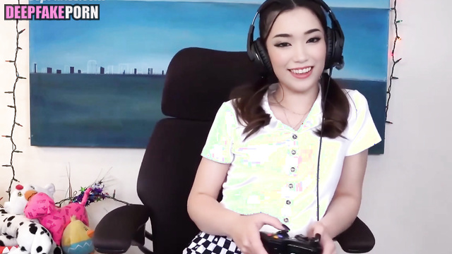 Lustful Emiru wants to be fucked during console playing - fakeapp