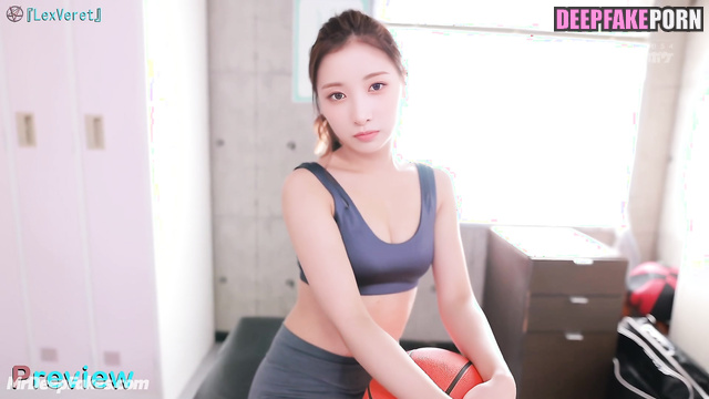 Coach 유키 Yuki thinks that 섹스 sex is the best sport PURPLE KISS 퍼플키스