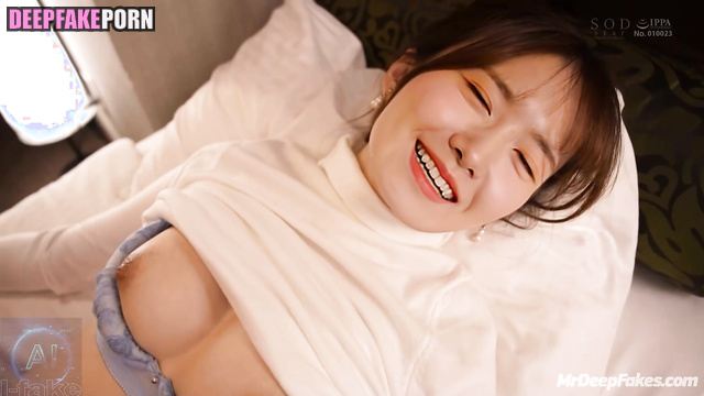 His ugly senile lips kissing her, Yoona in fetish sex tapes 少女時代 本物の偽物