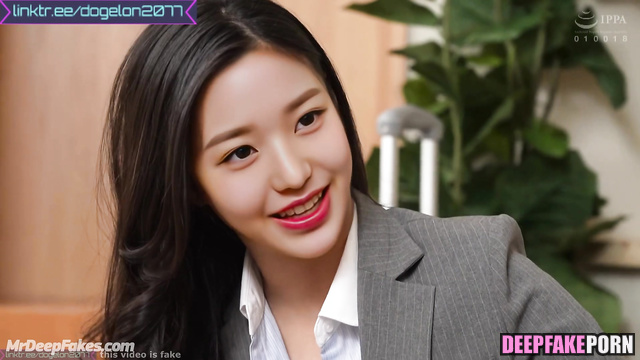 Awesome blowjob at the interview by slutty Wonyoung アイヴ 本物の偽物 fakeapp