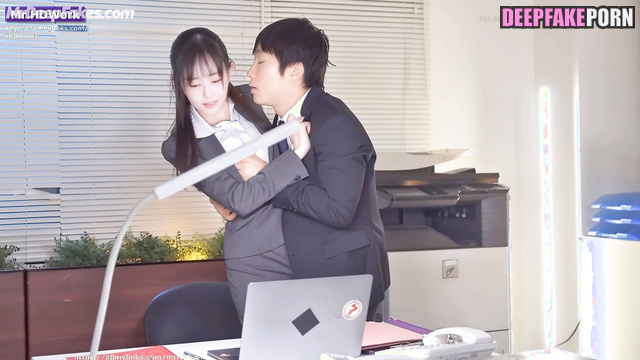 キムミンジュ Minju kept this sex scene in secret from boss アイズワン IZ*ONE セックスシーン