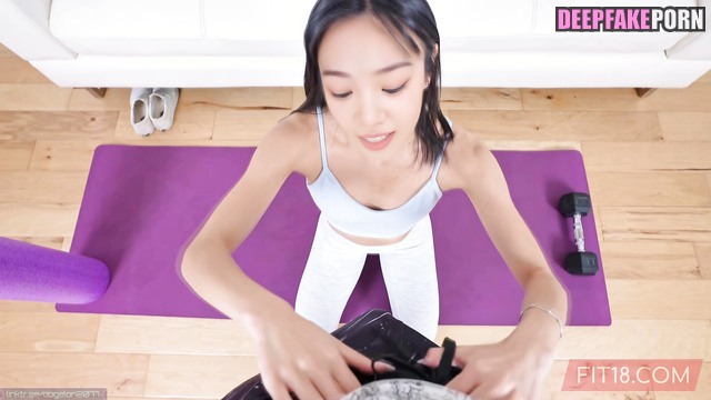 Horny Chaewon takes initiative in her hands アイズワン IZ*ONE 人工知能 AI [PREMIUM]