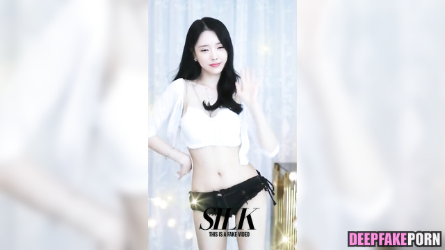 Deepfake korean star IU is teasing you = 딥페이크 아이유 케이팝 스타