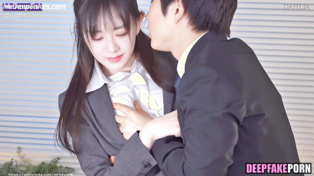 Colleague left his sperm inside her, Jisoo (지수 블랙핑크) in hot sex tapes