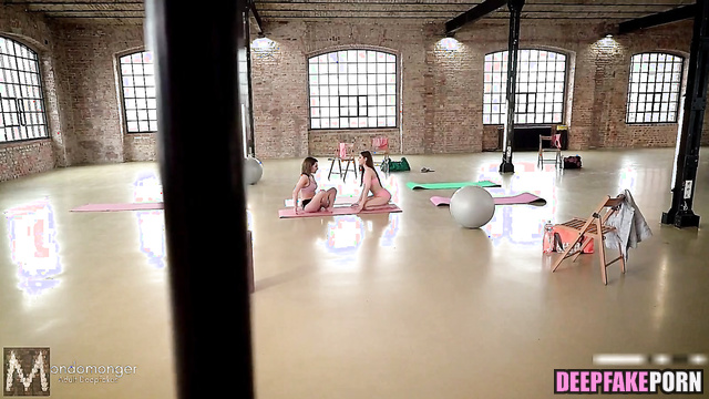 Fake Dahyun and Nayeon enjoying a cock after sport - トゥワイス セレブのセックス [PREMIUM]