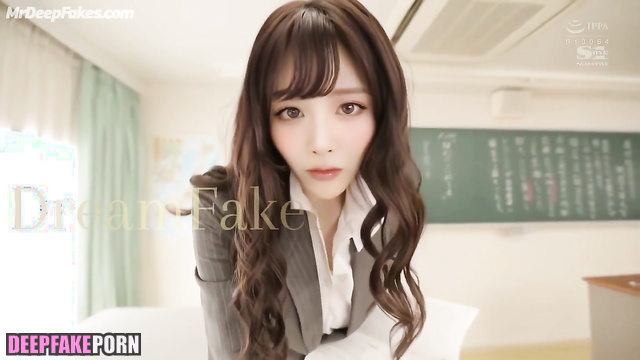 Four eyes licking her sweaty pussy at school (설윤 엔믹스) Sullyoon fakeapp