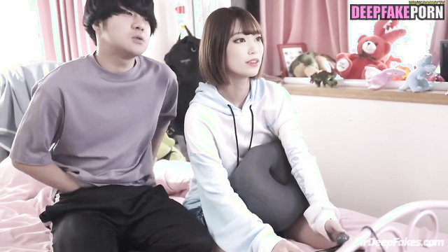 He took out his dick and started jerking off while being next to Emiru ai