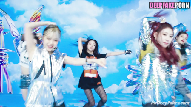ITZY babes love sex more than anything else - 있지 가짜 연예인 포르노 pmv face swap