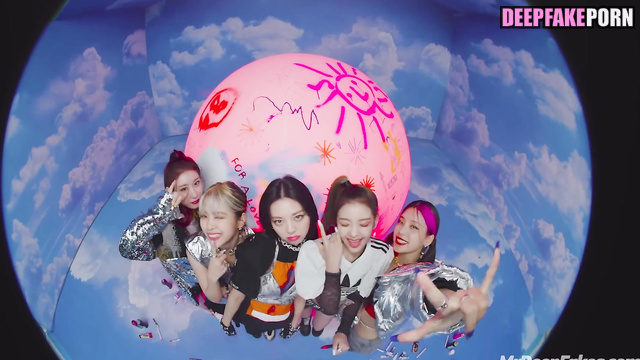ITZY babes love sex more than anything else - 있지 가짜 연예인 포르노 pmv face swap