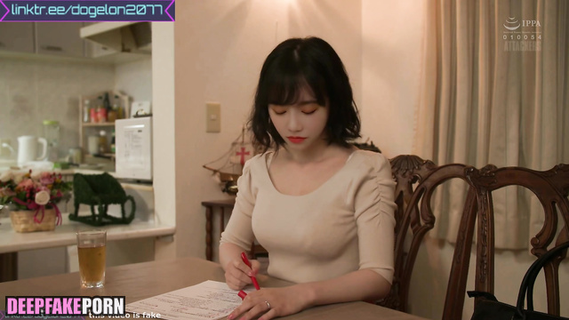 Boyfriend of Yuri/チョ・ユリ saw how she has 性別 sex with his dad IZ*ONE アイズワン