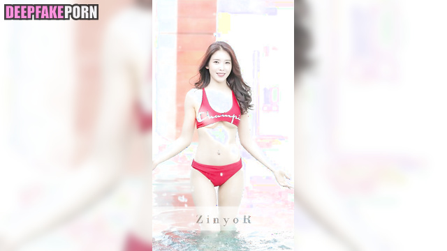 (아이유 딥페이크 영상) IU likes to pick up guys near pools - solo face swap