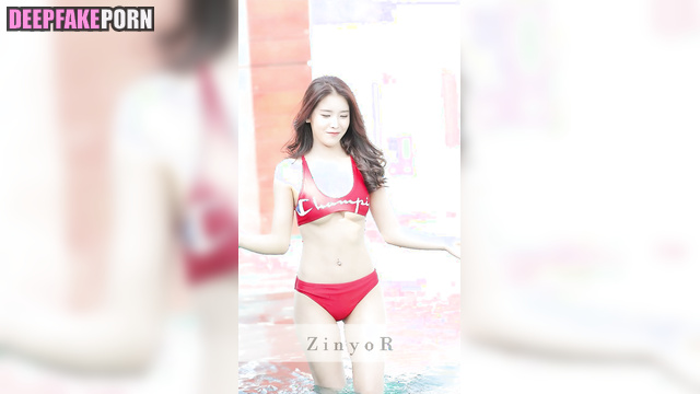 (아이유 딥페이크 영상) IU likes to pick up guys near pools - solo face swap