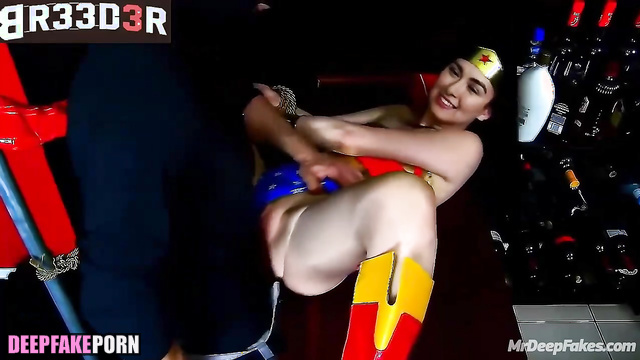 Superhero wants to get orgasm with you / Marian Rivera in adult tapes