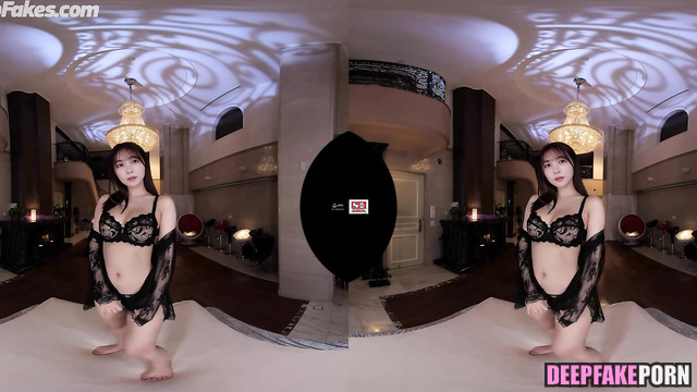 She choosing what to wear on a date with you, fake Rinka Kumada 久間田琳加 ヌード