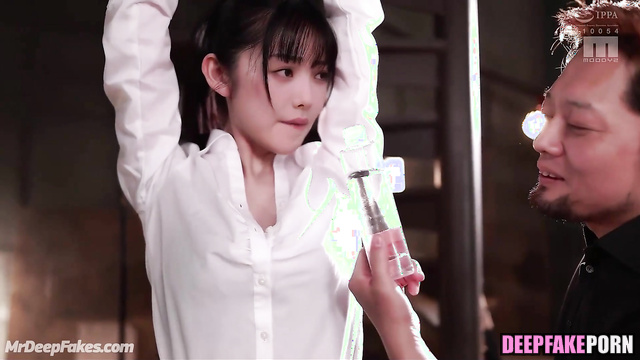 Crime boss oiled her and fucked - Karina (카리나 에스파) in hot fake porn