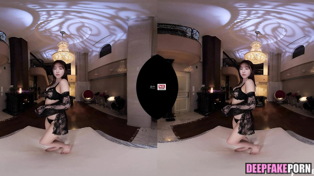 Solo ai scene with Yuki Yoda (与田 祐希 乃木坂46) look at her shiny dress