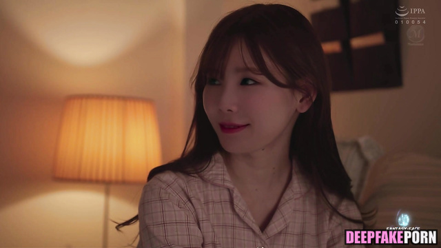 Taeyeon was shocked to feel hands of her boss on her tits アダルト adult 少女時代 SNSD [PREMIUM]