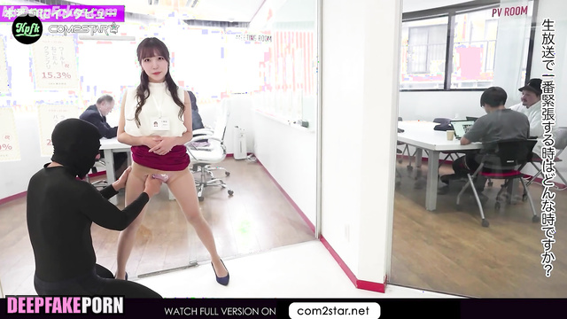 Guy in black mask inspecting her pussy at work, Jiheon (백지헌 프로미스나인) A.I.