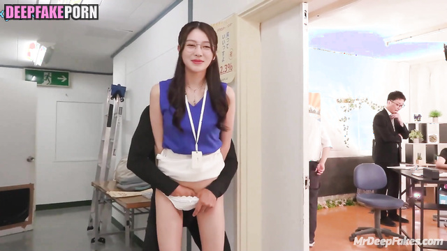 Weird scenes with Angelababy (楊穎 充满激情的性爱) deep learning program