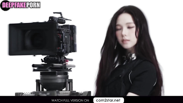 에스파 가짜 포르노 Aespa babes fucked with guys in Venetian mask - hot pmv porn