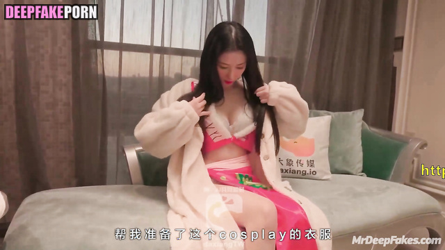 She saw his erection and was confused, fake Lin Chi-ling (林志玲 性爱场面)