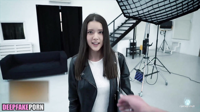 赵露思 Zhao Lusi couldn't resist the photographer 性别 and they had wild sex [PREMIUM]