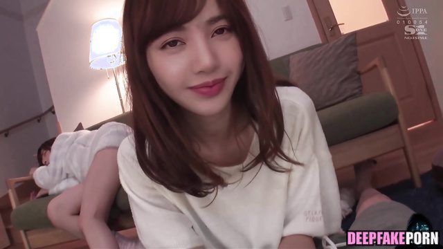 Pretty Lisa 블랙핑크 finds it awesome to fuck in missionary BLACKPINK 리사 (성인) adult