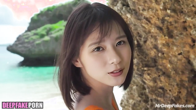 Spend weekend on the beach in company of nude and sexy 芳根 京子 Kyoko Yoshine ヌード