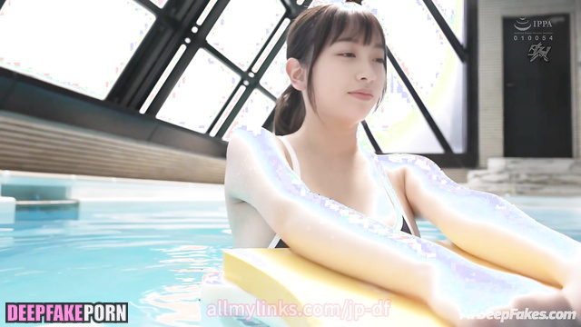 Sportswoman did obscene things in the pool 橋本 環奈 性別 Kanna Hashimoto ai
