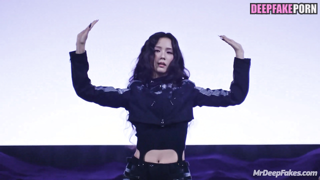 Jisoo having fun before and after her concert, look 지수 블랙핑크 pmv face swap