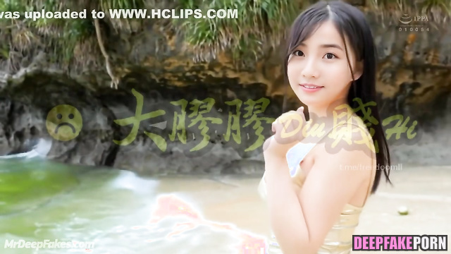 網紅 Internet celebrity 阿冰 Sabrina Ng plays with her titties for your pleasure