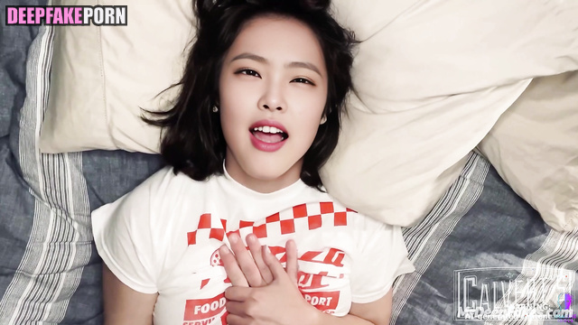 He doing something dirty at the bottom of her belly, ai Jennie 제니 블랙핑크