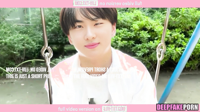 Fake Jungwon ENHYPEN alone masturbation (정원 엔하이픈)