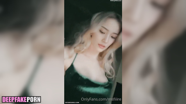 IU showing her naked tits - deep learning program (아이유 가슴 딥 러닝 프로그램)