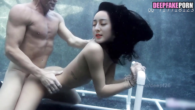Underwater doggy by deepfake Dilraba Dilmurat // 智能換臉 性别 迪丽热巴 迪力木拉提