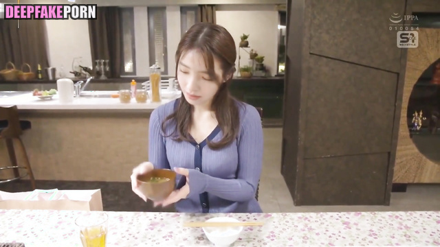 Look how sweet she fucked instead of sleeping 章若楠 名人性爱 Zhang Ruonan ai [PREMIUM]