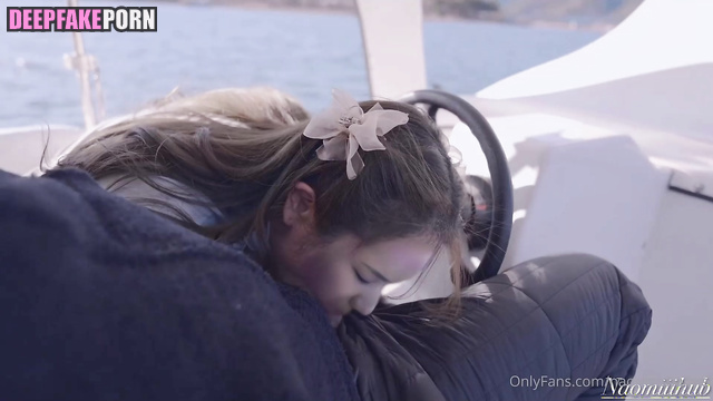 Fake Tong Liya (佟丽娅 充满激情的性爱) was fucked in a car and on a yacht [PREMIUM]