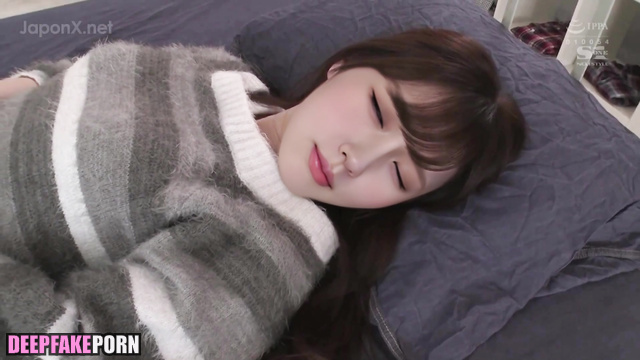 조미연 여자 아이들 she's really cool in bed, check her out / Miyeon face swap [PREMIUM]