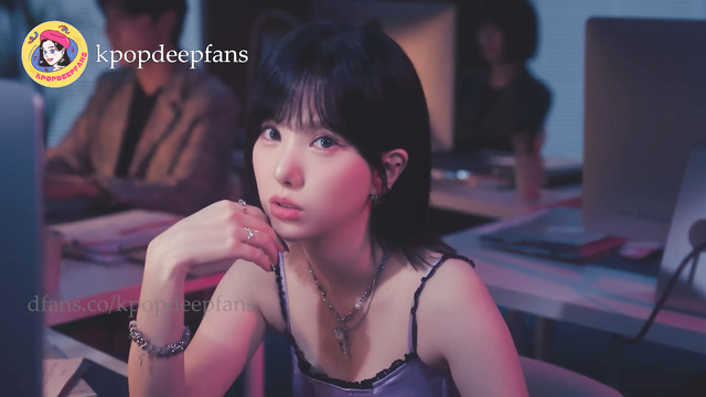 VIVIZ (비비지) - 'MANIAC' AI PMV - Hot (Deepfke) Face Fuck