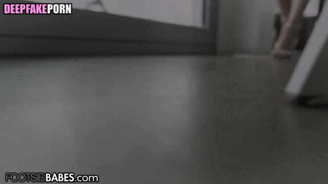 Sexy Nancy 낸시 (deepfake) 딥페이크 is kinky on foot fetish [모모랜드/MOMOLAND] [PREMIUM]