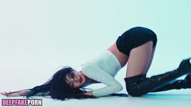 Lisa 리사 had sex with facial cumshot end (deepfake/딥페이크) BLACKPINK 블랙핑크