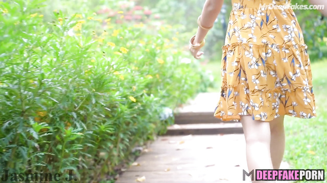 DeepFake tape of dancing petite Angelababy = 智能換臉 裸體 楊穎